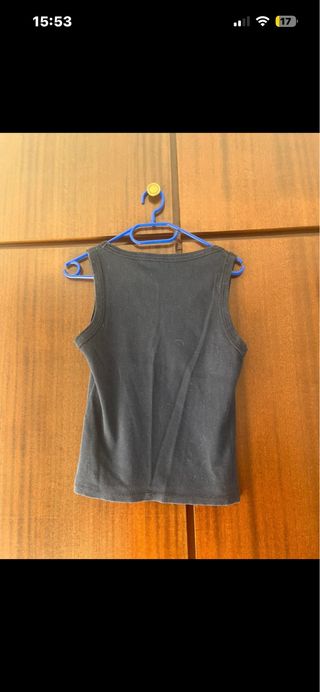 Camiseta sin mangas Stradivarius negra