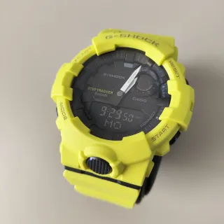 Casio G-Shock GBA-800 Amarillo