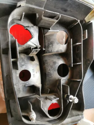 Faro Trasero Derecho Ibiza 6K GT + porta-lámparas.