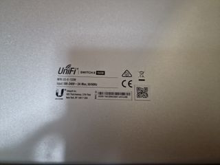 Switch 8 puertos PoE 150W  2 UNIDADES