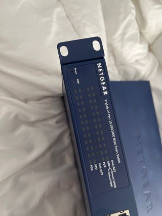 Lote 2 Switches Netgear ProSAFE 24 Puertos