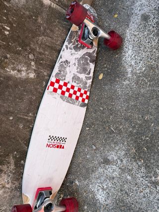 Longboard Skate Cruising