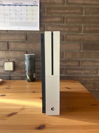 Xbox One S Blanca y Azul