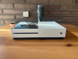 Xbox One S Blanca y Azul