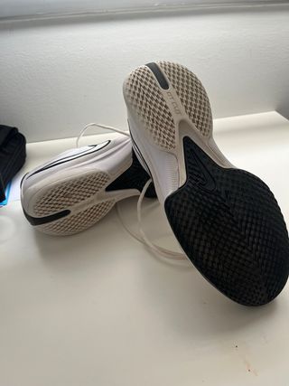 Zapatos de Baloncesto Nike (G.T Cut Academy)