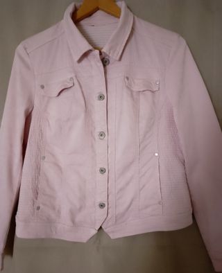 Cazadora vaquera rosa