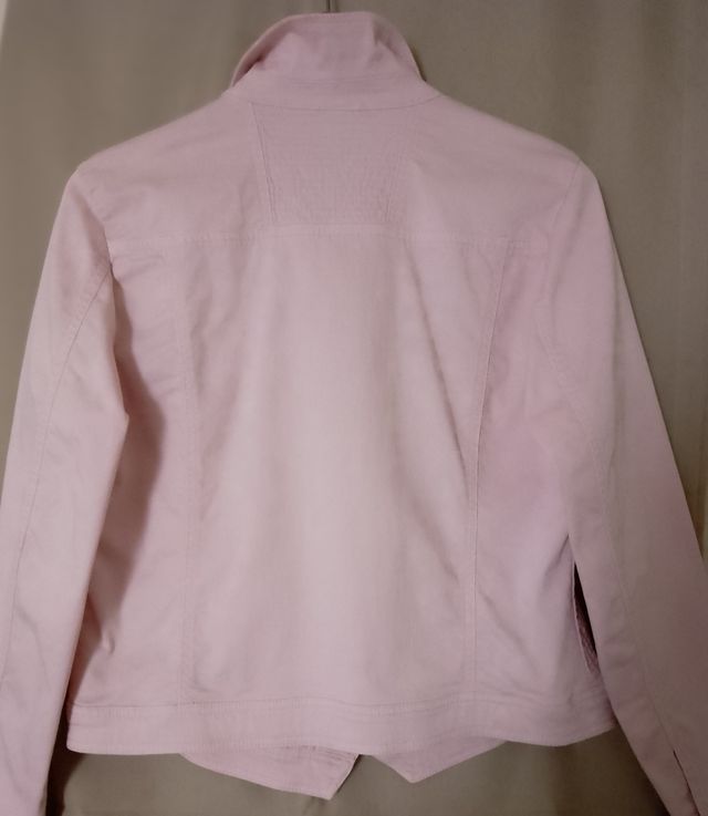 Cazadora vaquera rosa