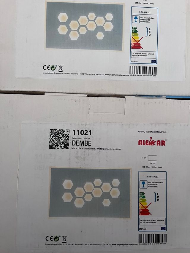 Lámpara diseño panal LED ALEKAR