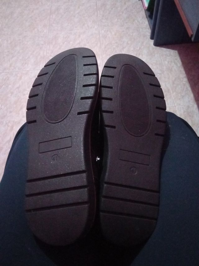 Botines negros, con tejido calentador por dentro