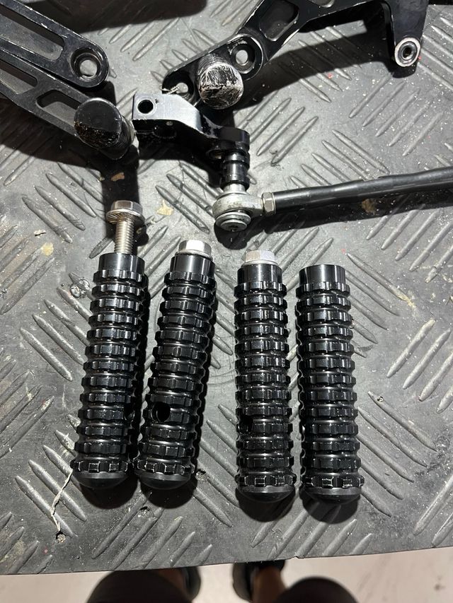 Estriberas Kawasaki Ninja 400