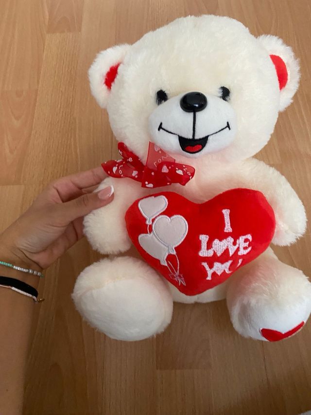 Orsacchiotto bianco con cuore rosso Nuovo
