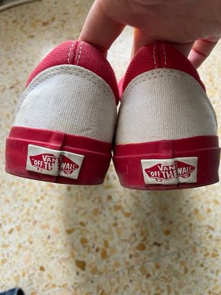 Vans Old Skool rosse e bianche