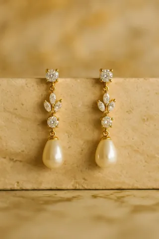 Pendientes Vintage Perla y Circonitas Dorados