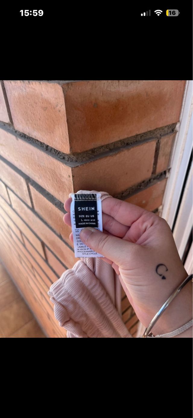 Conjunto Shein beige body y pantalón palazzo