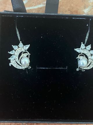 Pendientes de plata con perla y circonitas 