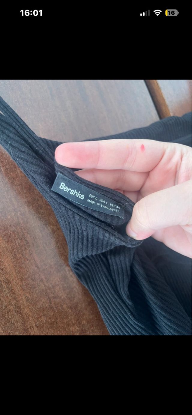 Vestido Bershka negro tirantes