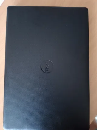 Portátil Dell Vostro i5 8° 16GB de RAM + SSD