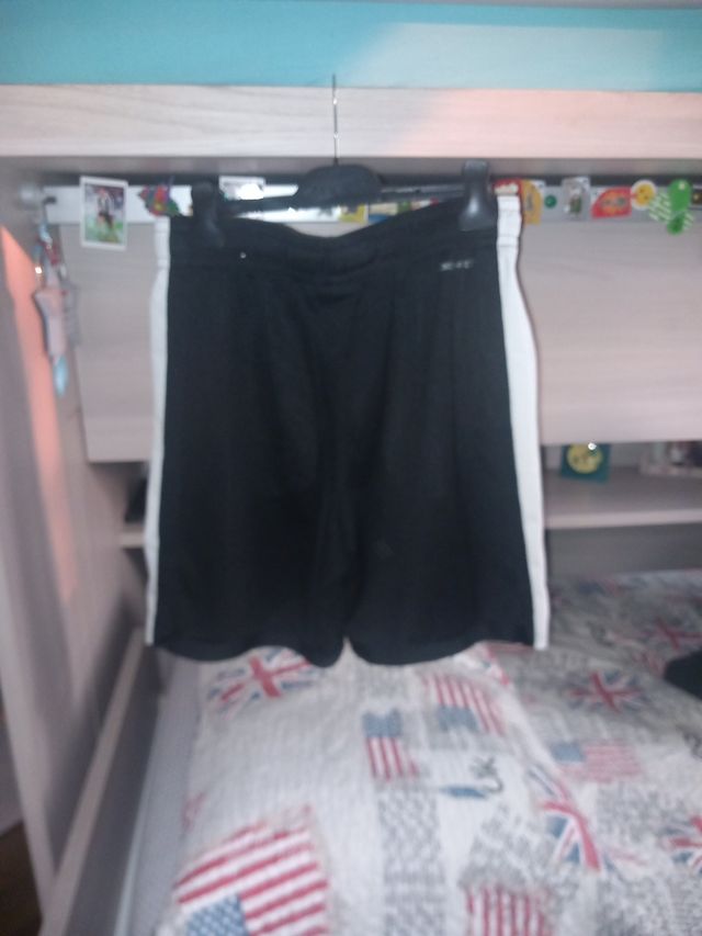 Pantaloncini Jordan neri e bianchi