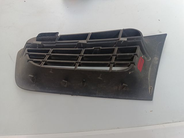 Rejilla Delantera Megane Copiloto