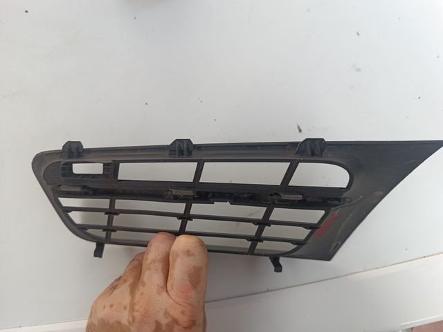 Rejilla Delantera Megane Copiloto