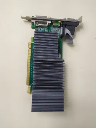 Tarjeta Gráfica Nvidia GF 210 512MB DDR3