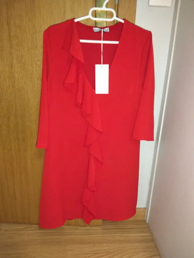 Vestido rojo con volantes