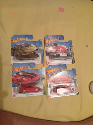 Lotto 4 Auto Porsche Hot Wheels e altro