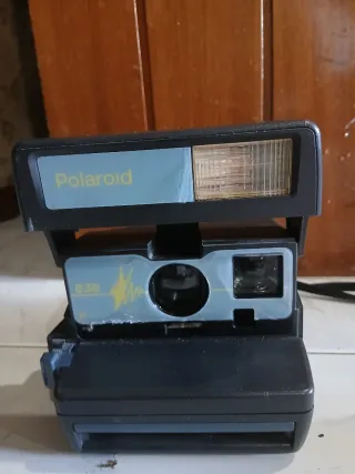 Fotocamere Polaroid e Werlisa vintage