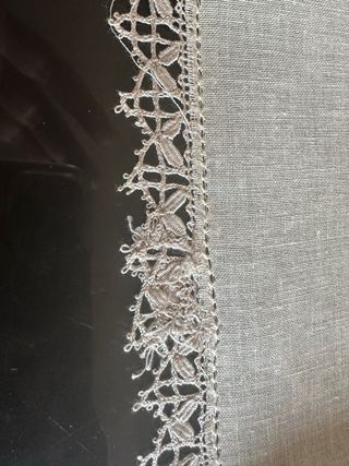 Centrotavola antico con pizzo