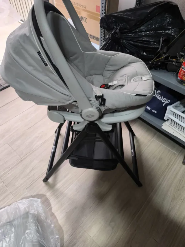 Soporte de pie plegable