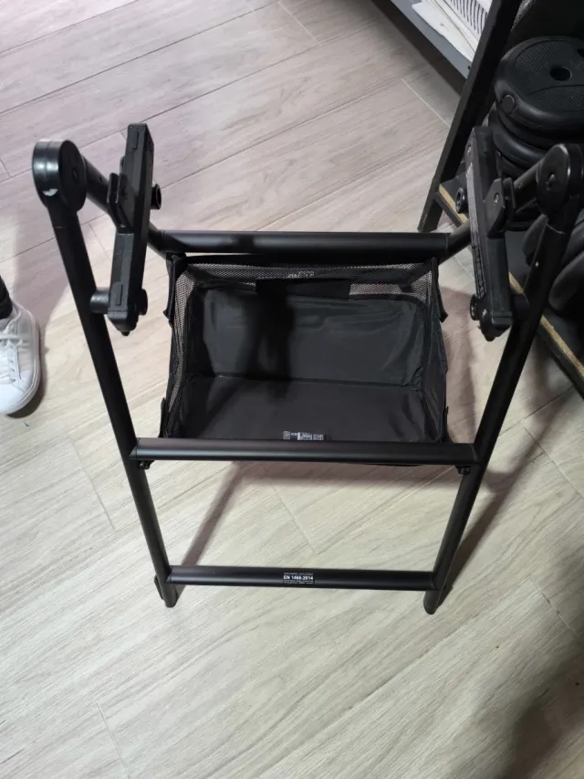 Soporte de pie plegable