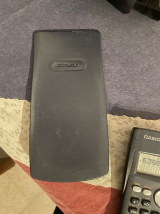 Calculadora Científica Casio fx-82MS