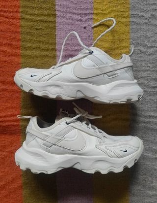 Nike TC 7900 Talla 37 Blancas