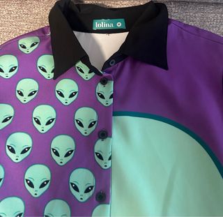 Camisa Lolina M Alien nuevo sin etiqueta.