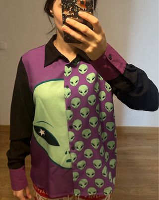 Camisa Lolina M Alien nuevo sin etiqueta.