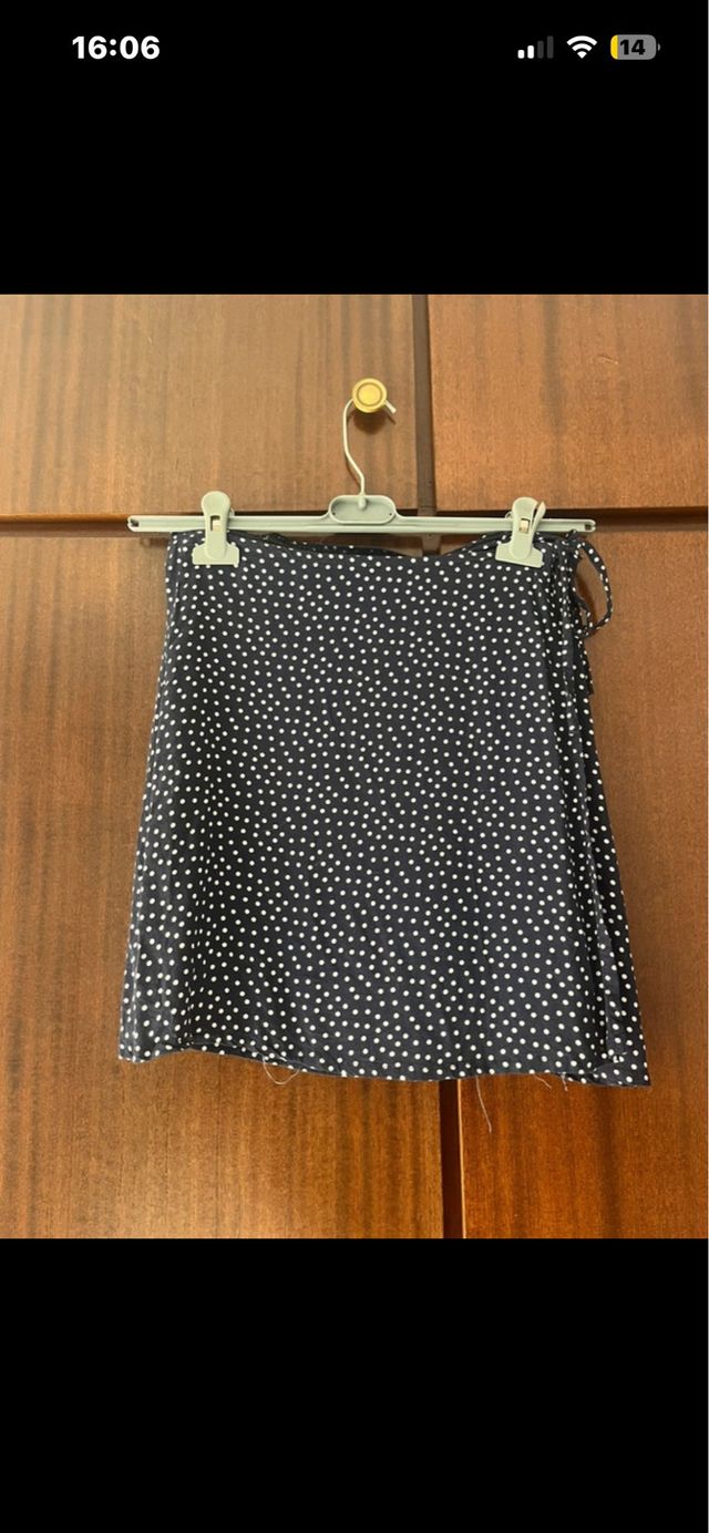 Falda Lefties lunares negra y blanca