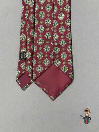 Corbata Hecha a Mano en Inglaterra - Escudos