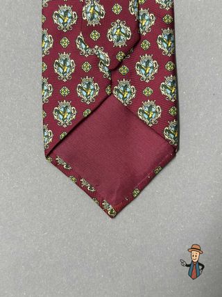 Corbata Hecha a Mano en Inglaterra - Escudos