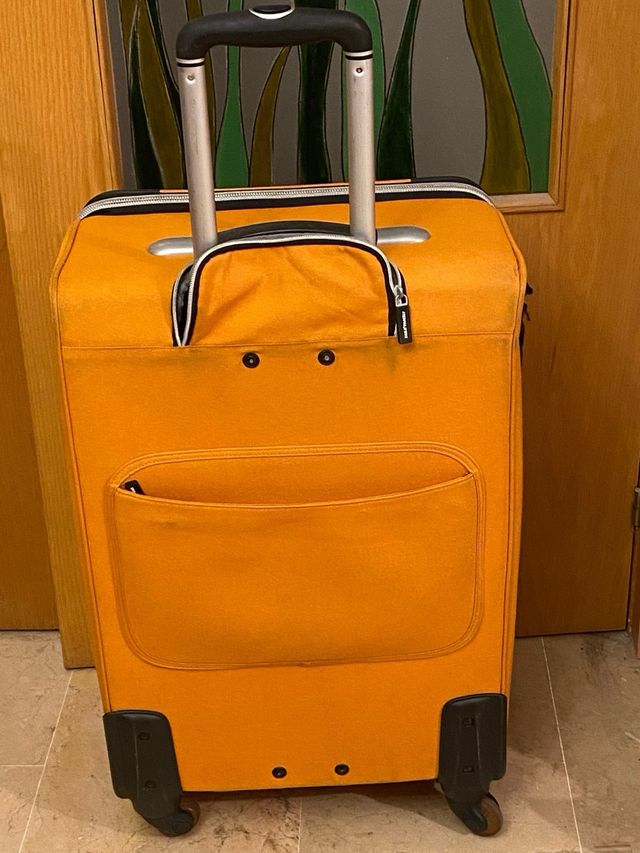 Maleta mediana naranja 4 ruedas
