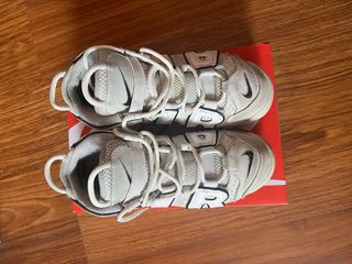 Nike Air Uptempo Gris y Blanco