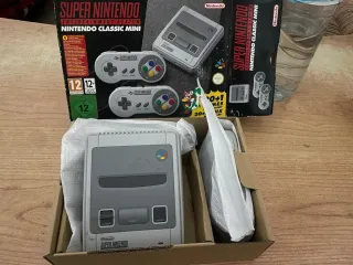 Consola Super Nintendo Classic Mini Gris