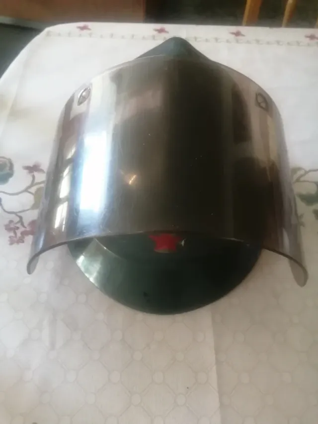 Casco de bombero ruso