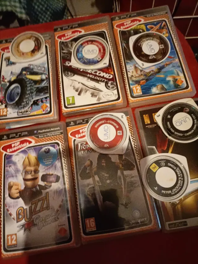 Console portatile Sony PSP Black + accessori 
