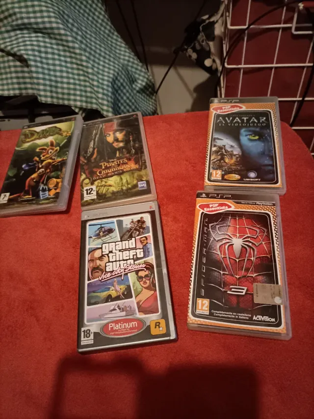 Console portatile Sony PSP Black + accessori 
