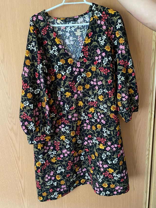 Vestido Zara estampado floral talla L