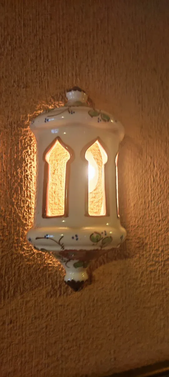 Farolillo de cerámica artesanal