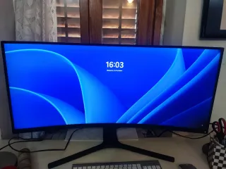 Xiaomi Mi Curved Gaming Monitor 34 WQHD 144Hz