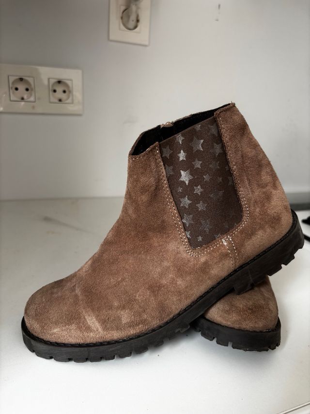 Botines ante estrellas Talla 37. Nuevos