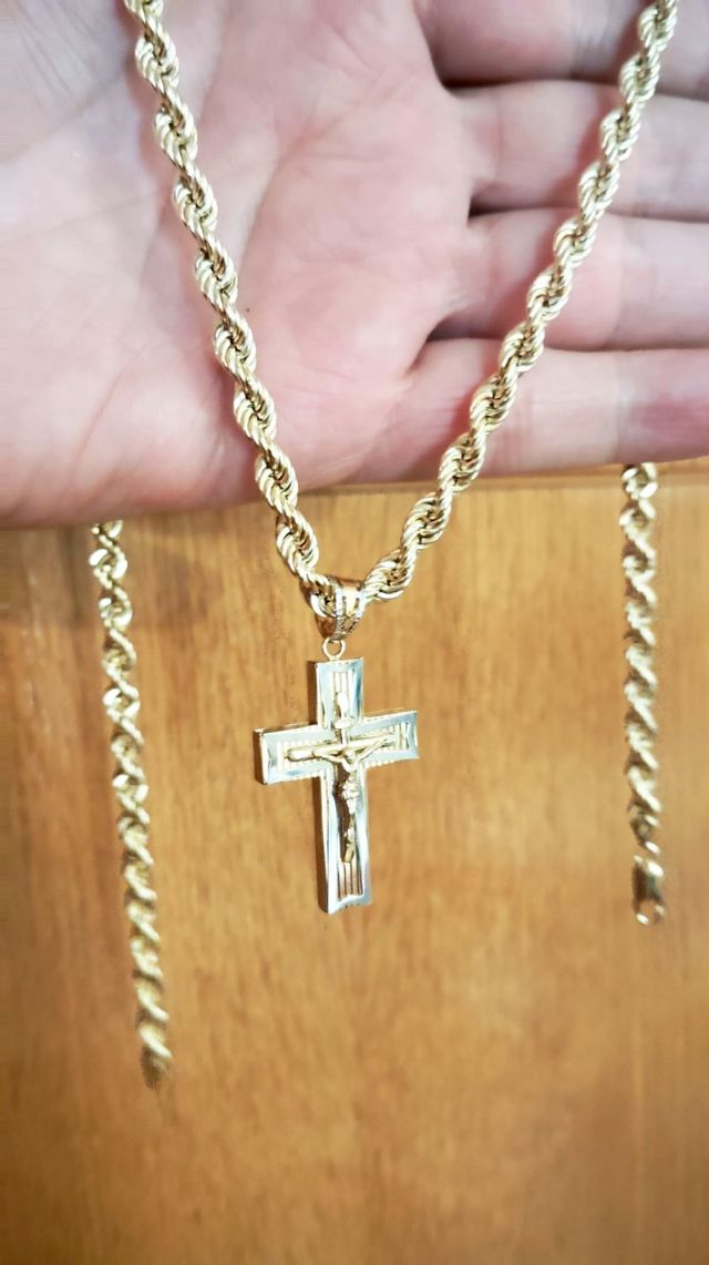 CORDÓN SALOMÓNICO, 18 KILATES.