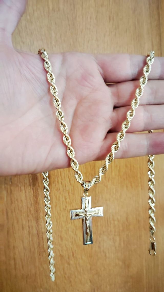 CORDÓN SALOMÓNICO, 18 KILATES.